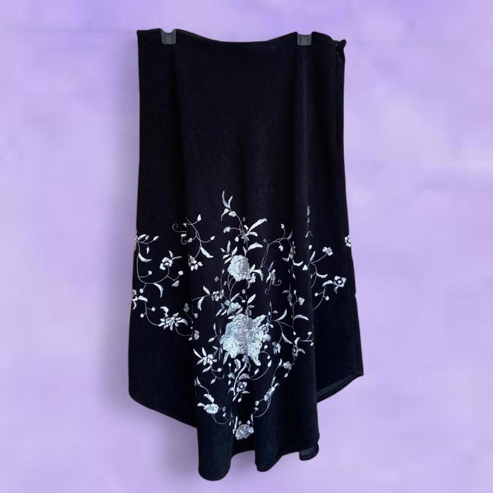 Black embroidered floral skirt